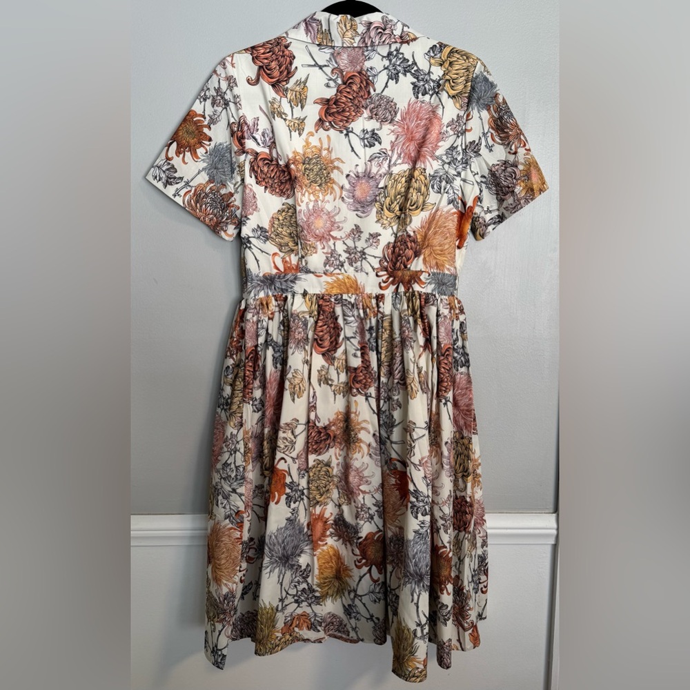 Beulah Autumn Floral Dress - Picture 2 of 4